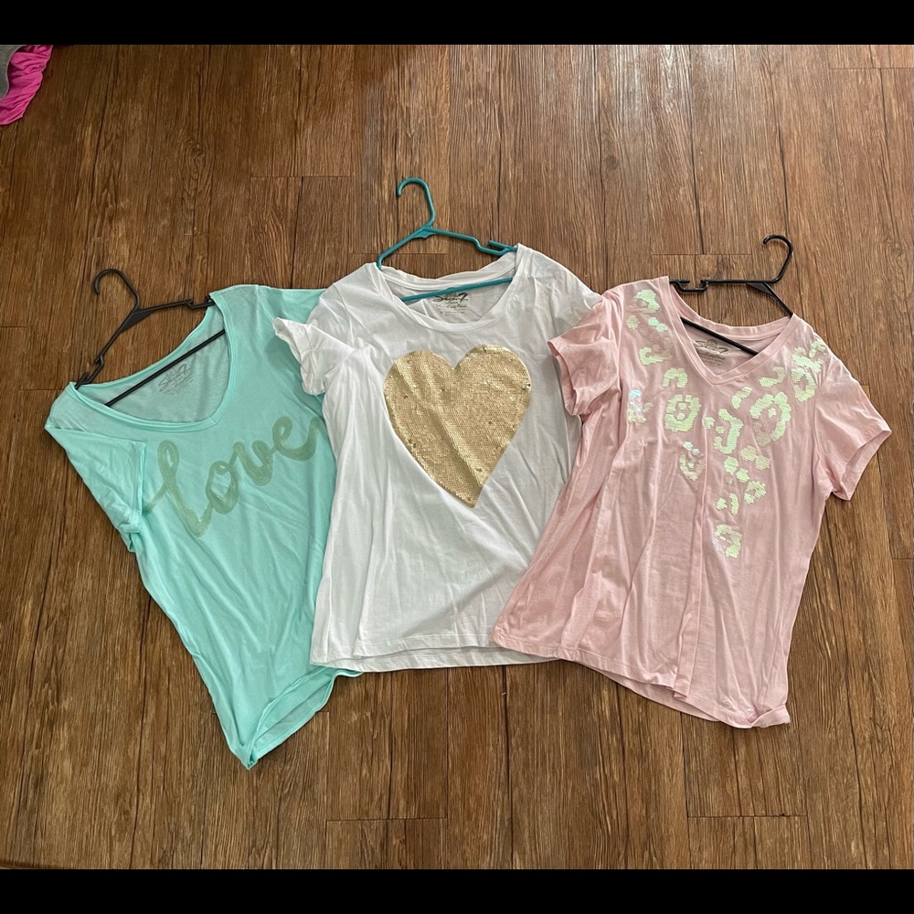 3 Seven Brand tshirts
